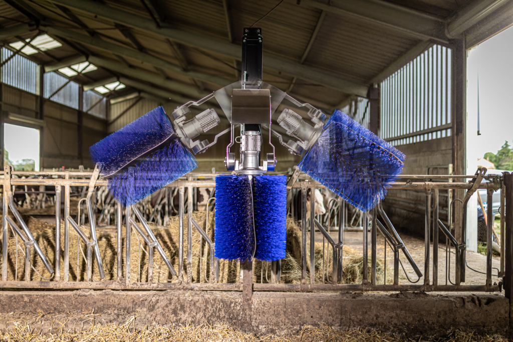 DeLaval swinging beef brush